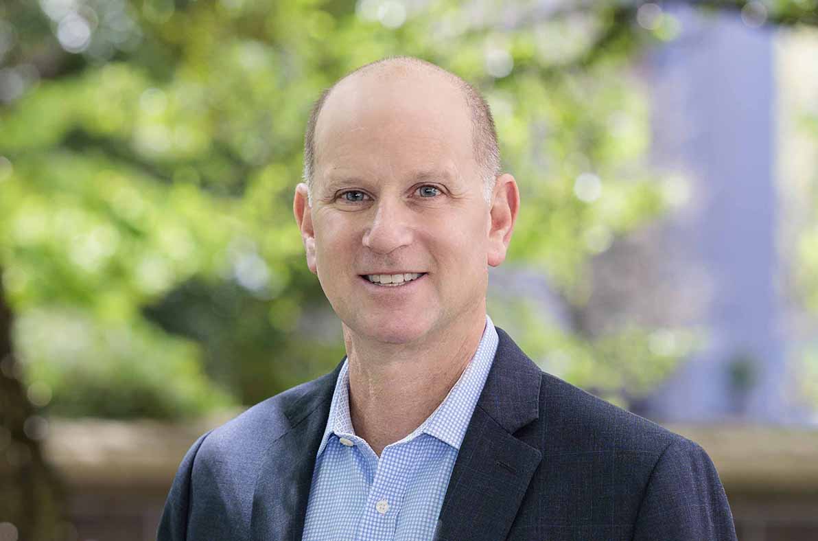 Headshot of Larry Almeleh of Broderick Group in Seattle, WA