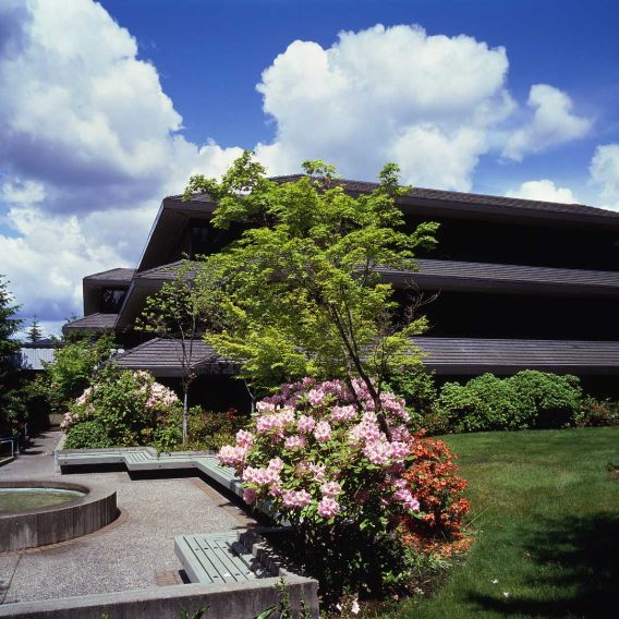 Exterior view of 14ACRES Building One in Bellevue, Washington